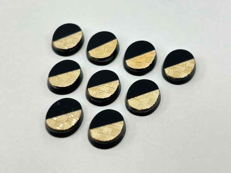 il fullxfull.5612381012 687g scaled Onyx Oval Shape SBBT (Single Bevel Buff Top) with 9ct Gold Debossed Checker Plate Pattern Loose Gemstones in 10x8mm for Jewellery Making