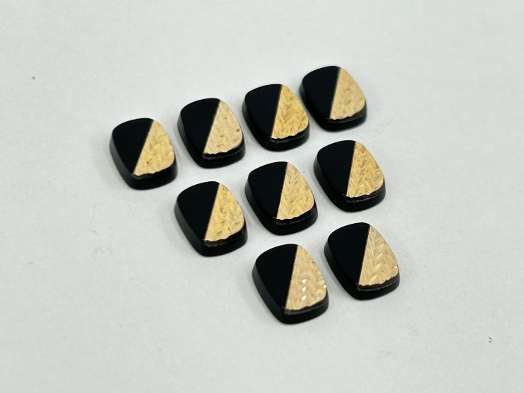 il fullxfull.5660384355 bxi8 scaled Onyx Antique/Cushion Shape SBBT (Single Bevel Buff Top) with 9ct Gold Debossed Arrow Pattern Loose Gemstones in 8x6mm for Jewellery Making