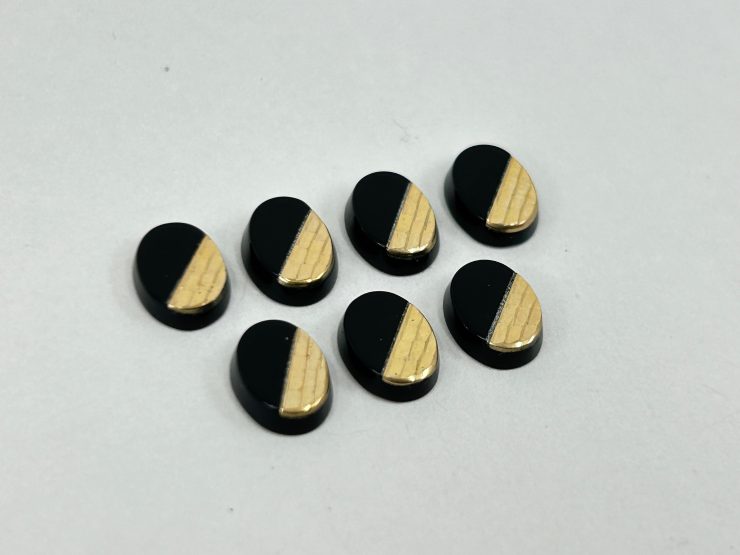 il fullxfull.5660460889 fogh scaled Onyx Oval Shape SBBT (Single Bevel Buff Top) with 9ct Gold Debossed Brickwork Pattern Loose Gemstones in 8x6mm for Jewellery Making