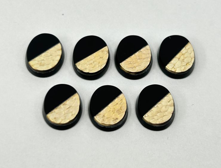 Onyx Oval Shape SBBT (Single Bevel Buff Top) with 9ct Gold Debossed Dimple Pattern Loose Gemstones in 10x8mm for Jewellery Making