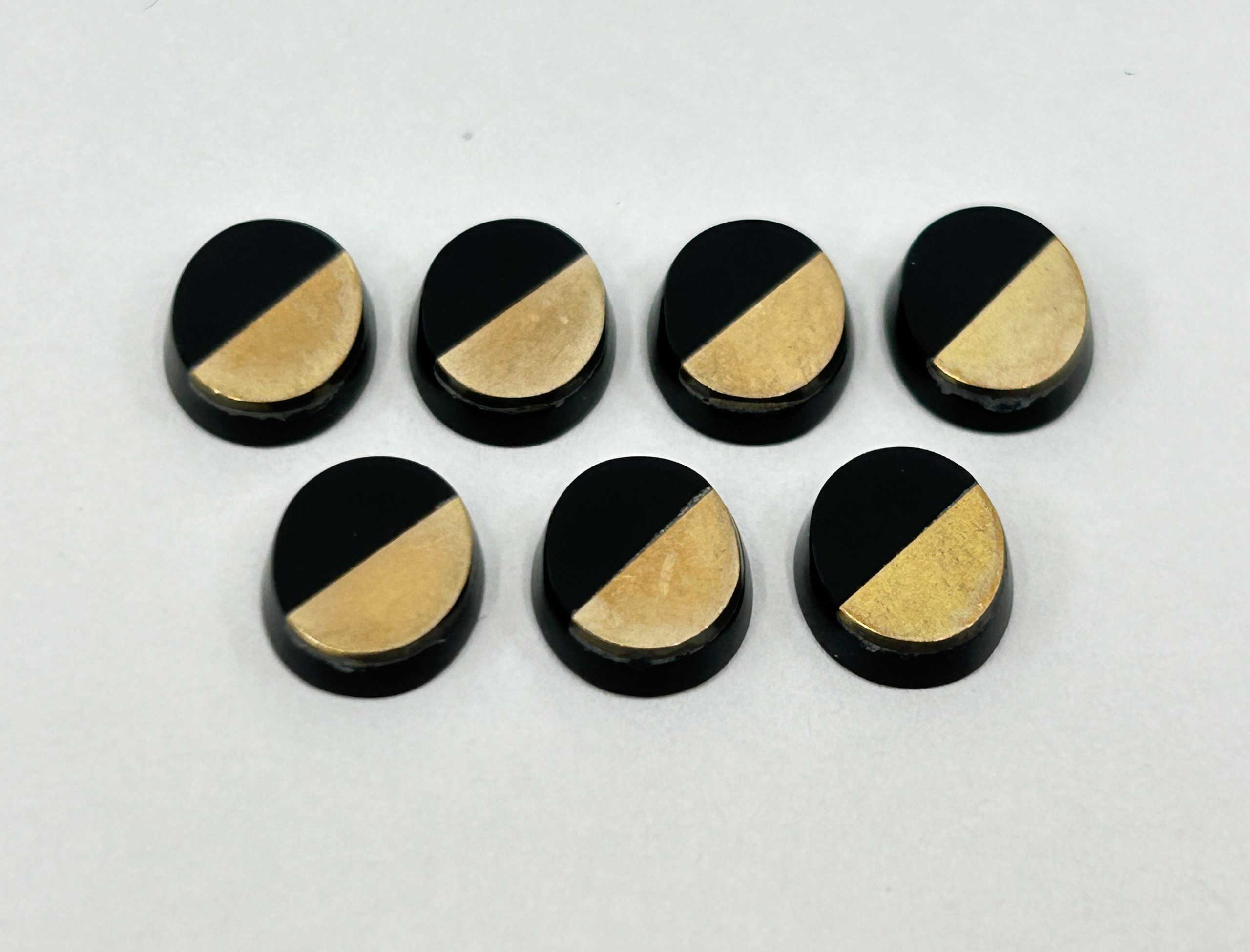 il fullxfull.5660495591 egpx scaled Onyx Oval Shape SBBT (Single Bevel Buff Top) with 9ct Gold Plain Pattern Loose Gemstones in 10x8mm for Jewellery Making