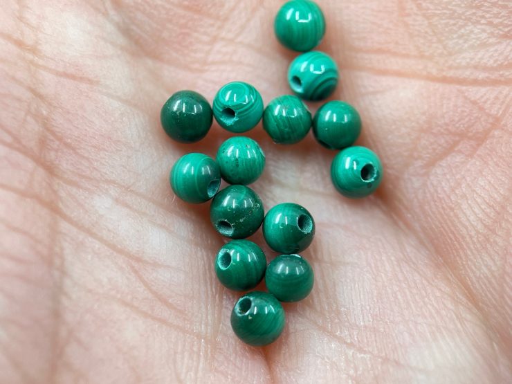 il fullxfull.5956876454 pezo scaled 100 Pieces of 3mm Malachite Full Drilled Bead Gemstones for Jewellery Making