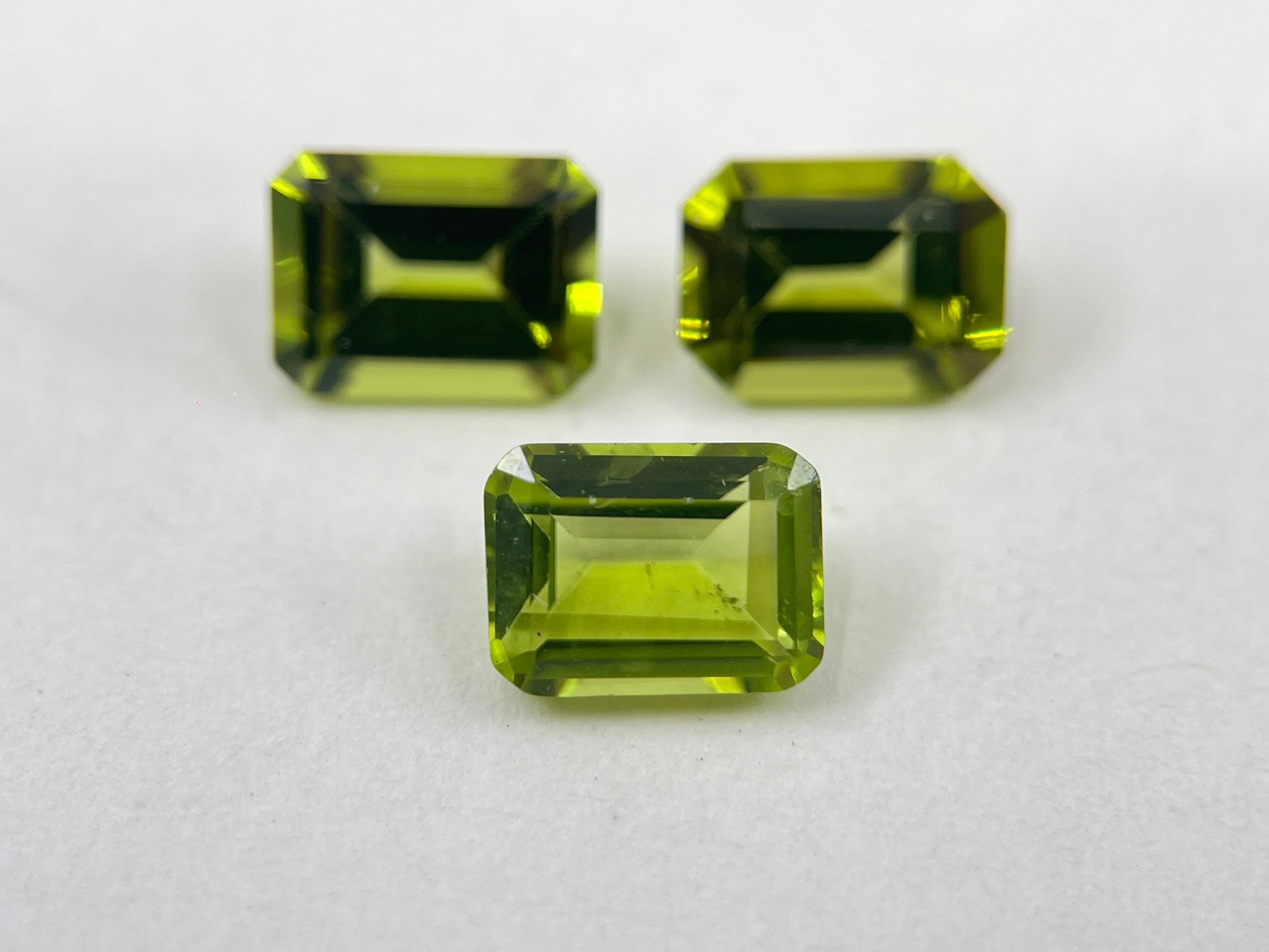 il fullxfull.5987915961 b7l5 scaled Peridot Faceted Baguette Shape Loose Gemstones In Sizes From 4x2mm to 8x6mm For Jewellery Making